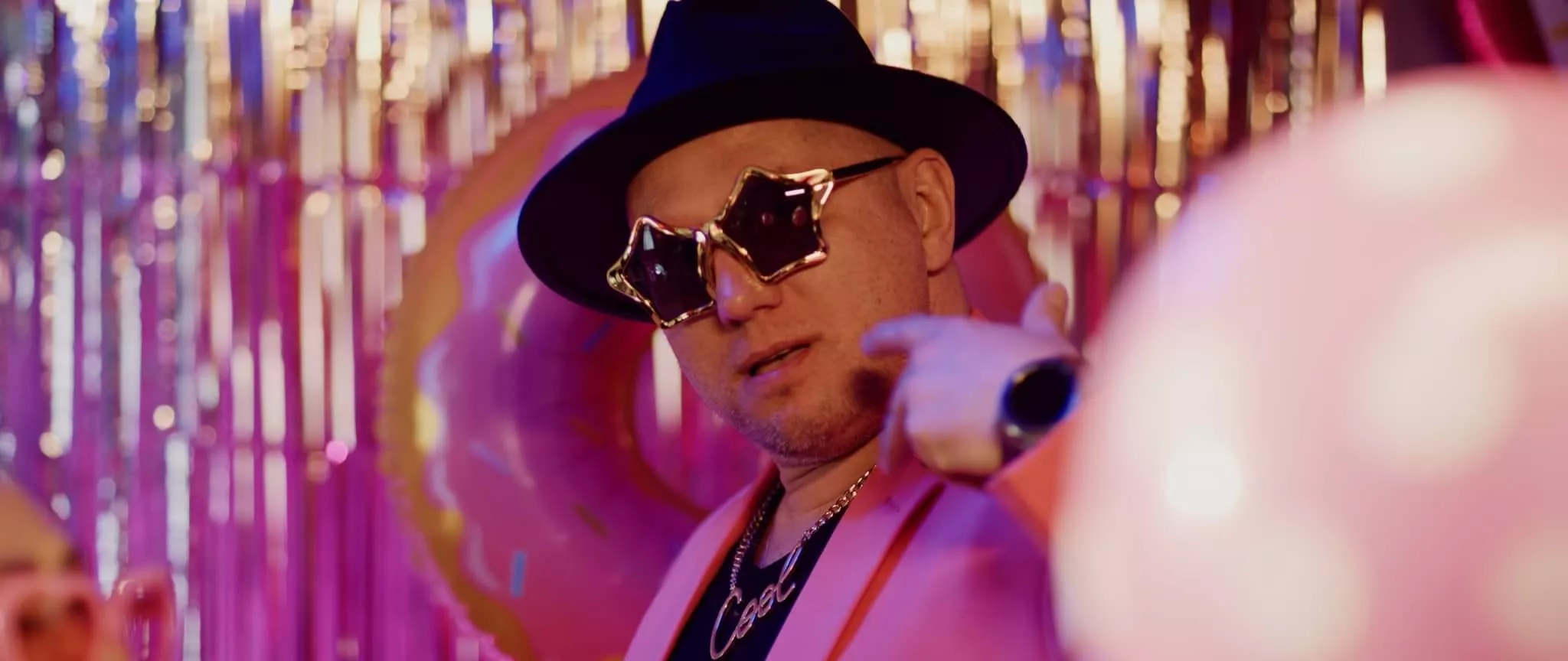 Znany zespół disco polo odsłonił karty! Magda Klepacka i Marcin Charmaciński zaprezentowali kulisy swojej nowej produkcji 2Magic! 